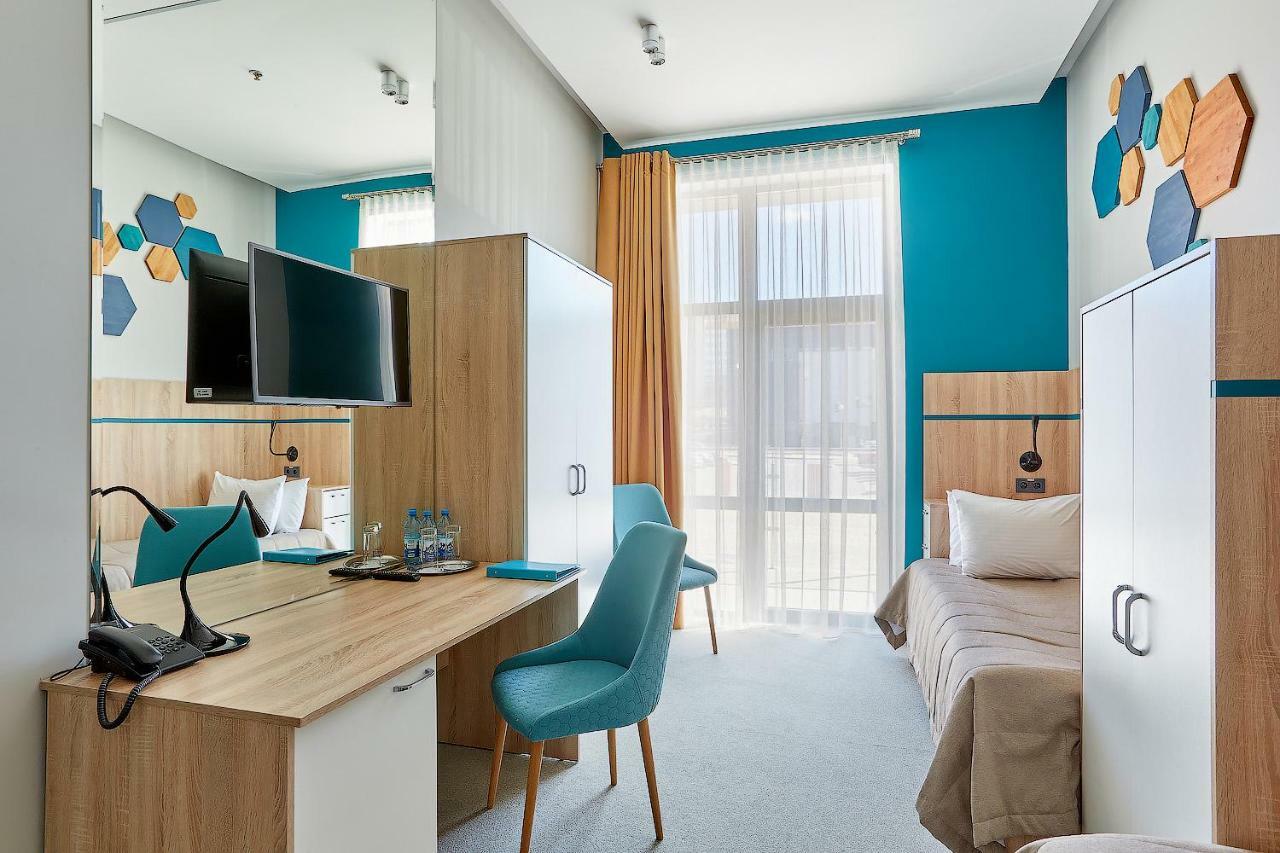 Aqua-Minsk Hotel Plus Luaran gambar
