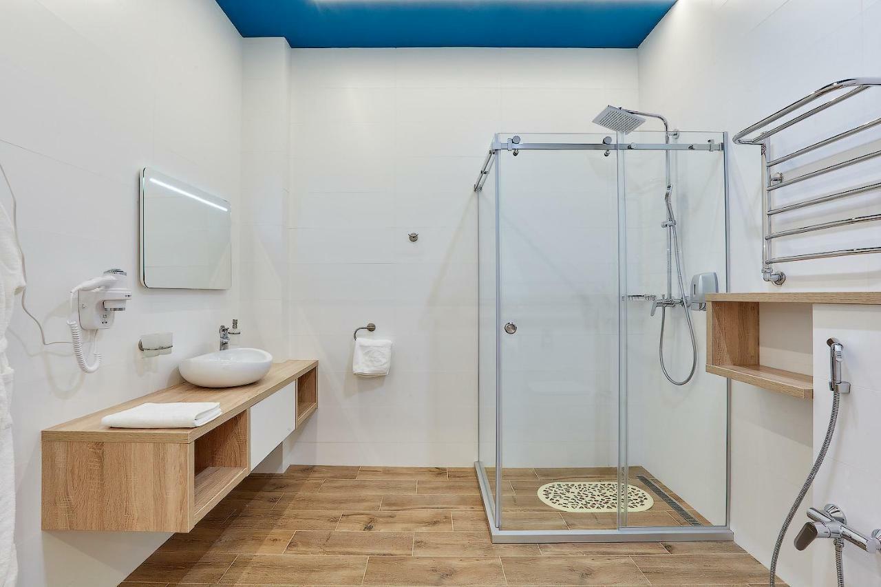Aqua-Minsk Hotel Plus Luaran gambar